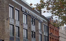 Putney Hotel